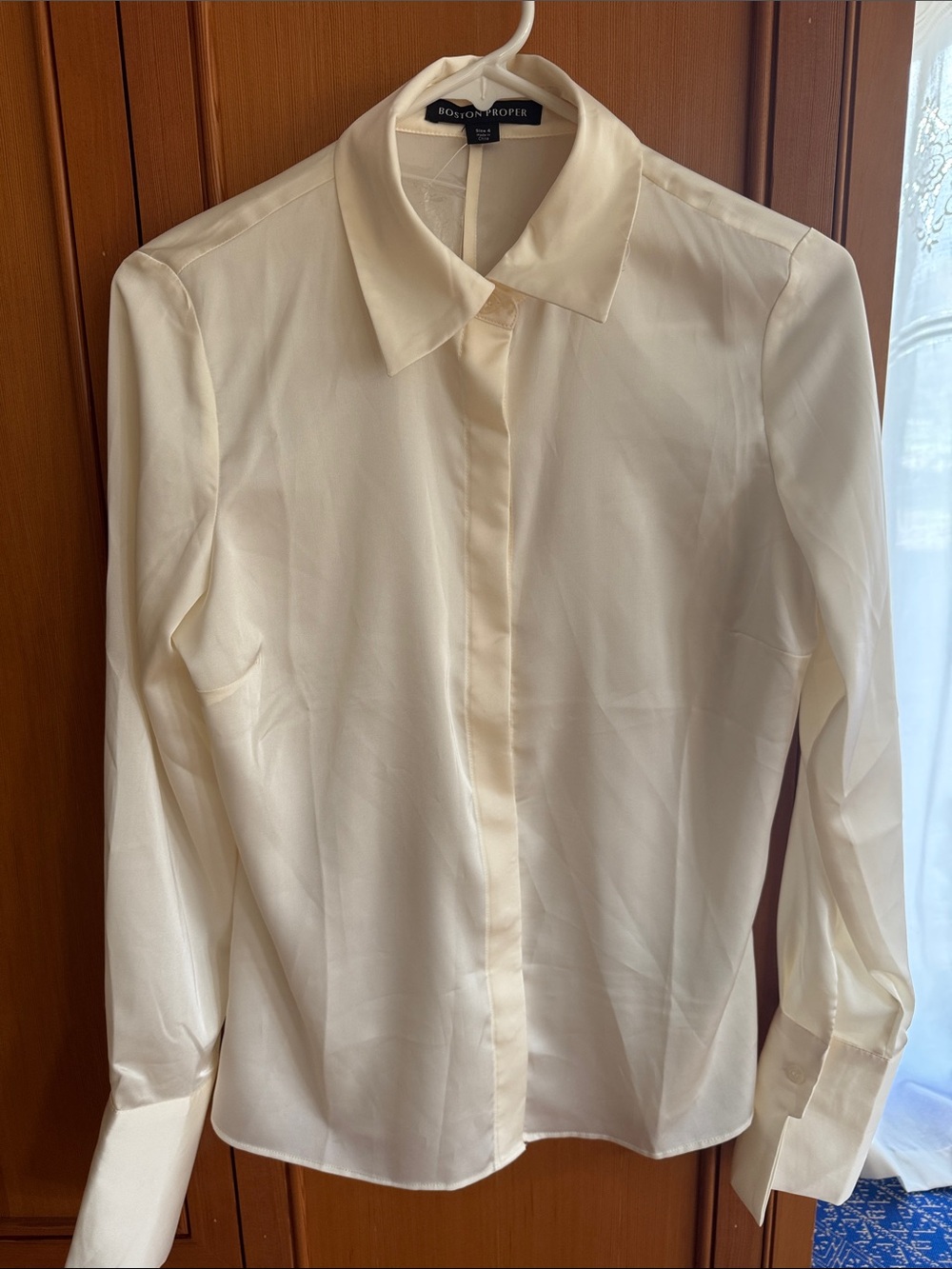 Boston Proper Sophia Button Up Charmeuse Blouse—size 4 NWOT